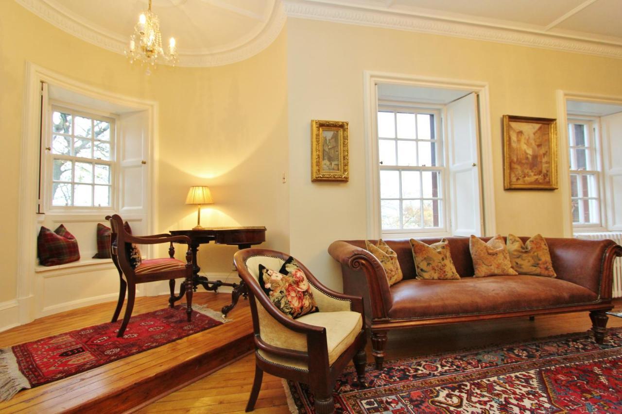 Ramsay Garden - Spacious 3-Bedroom Apartment Next To Edinburgh Castle 외부 사진